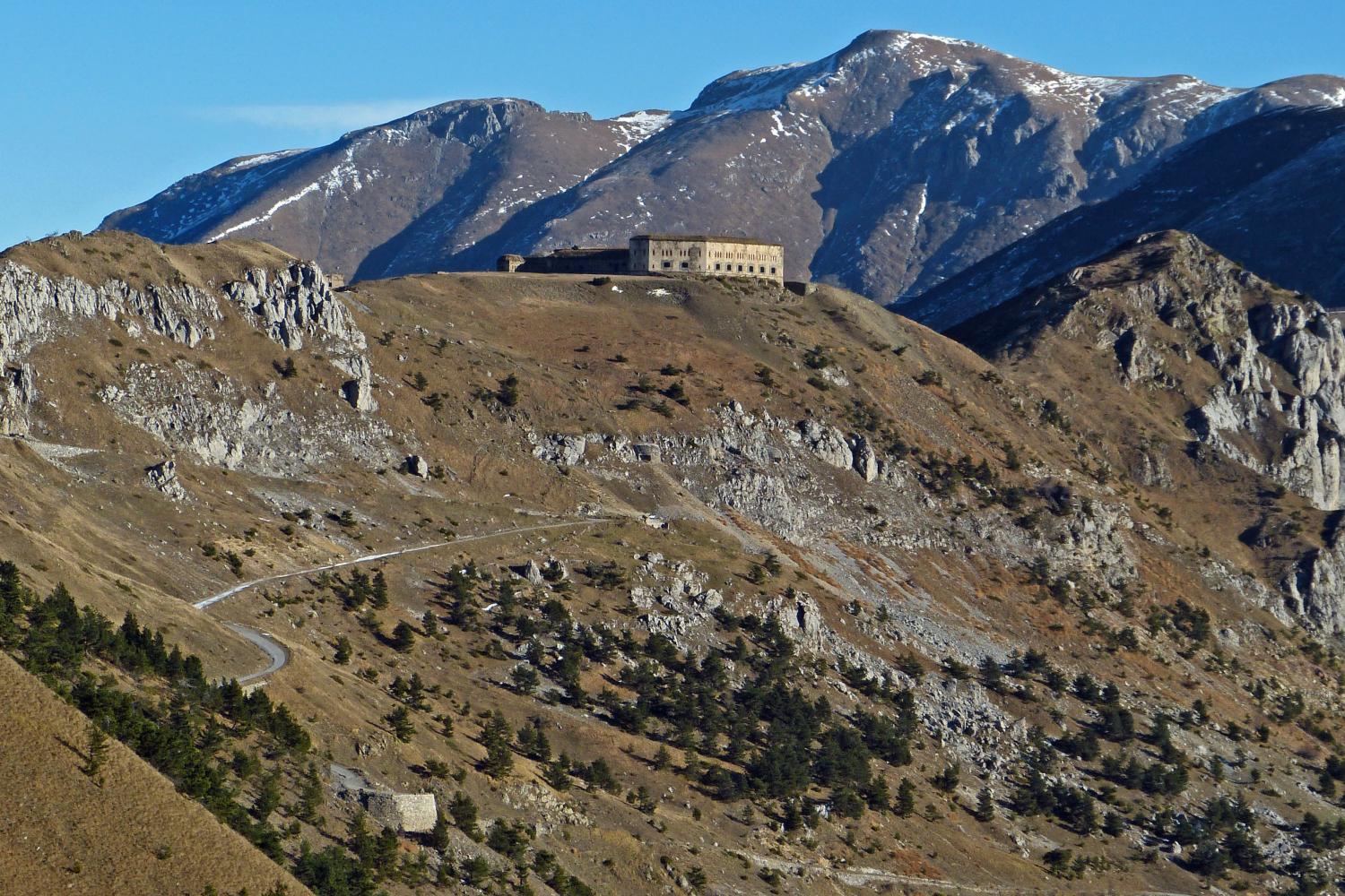 Le fort central au col de Tende © L. Malthieux / PnM